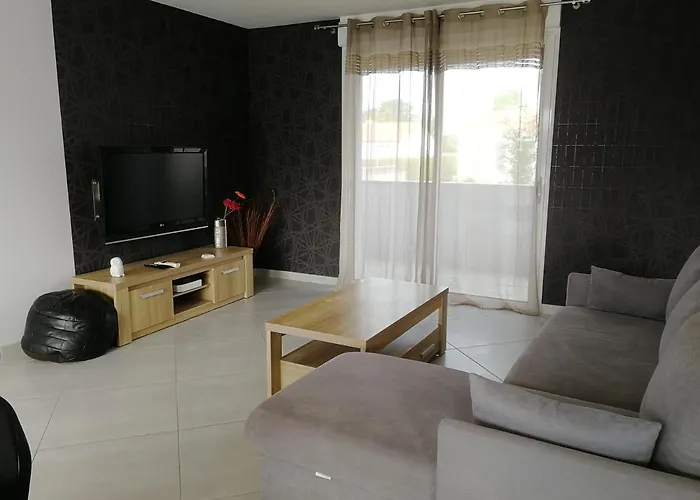 בית נופש Maison Lumineuse לז הרבייה